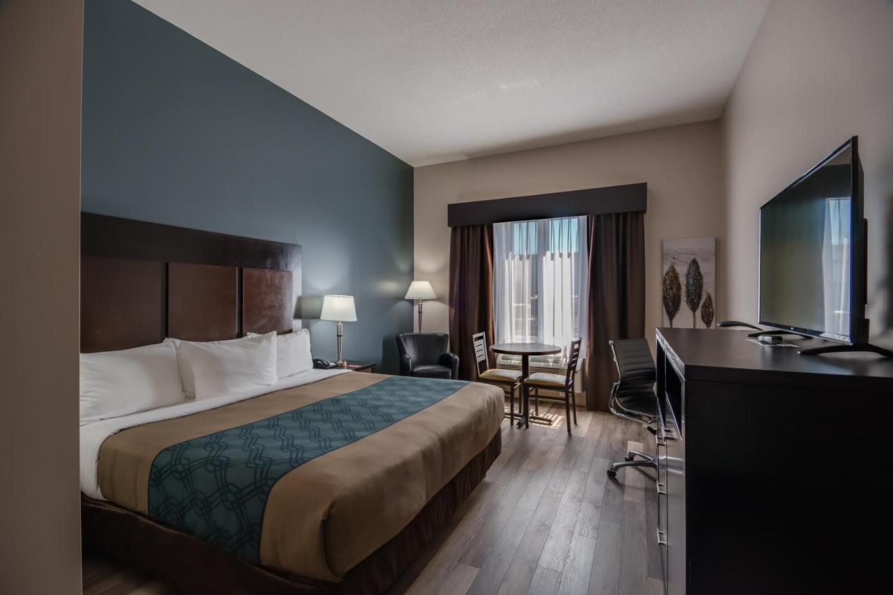 Econo Lodge Inn & Suites Saint Apollinaire 外观 照片